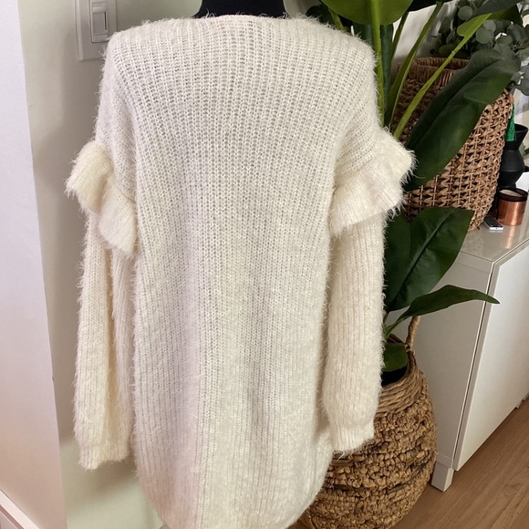 Make + Model Ivory Long Tunic Cardigan - Picture 8 of 11